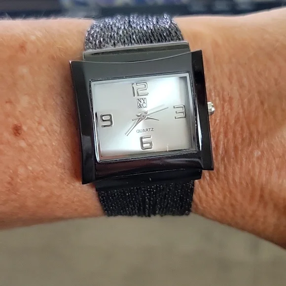 NY&CO Mesh Chain Watch BLACK NY LONDON Black and Black face Men main image 3
